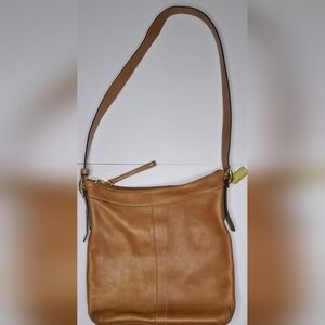 Coach Shoulder Handbag In Tan Leather